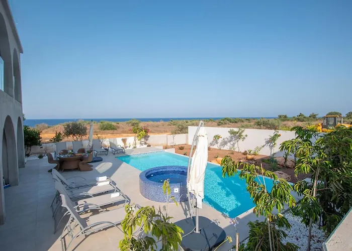 Villa Art House Seviews