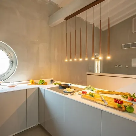 Art House Seviews * Protaras