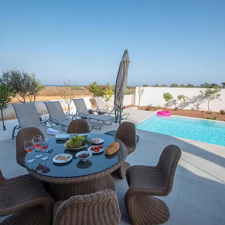 Villa Art House Seviews Protaras