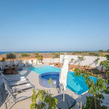 Villa Art House Seviews