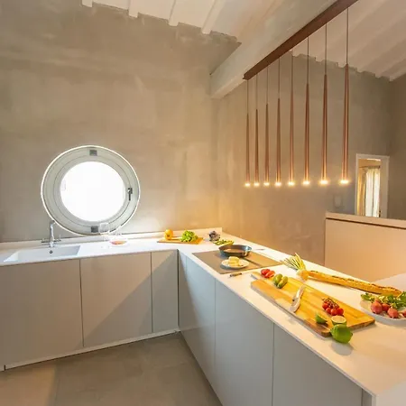 Art House Seviews Villa Protaras