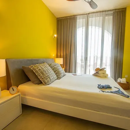 Villa Art House Seviews