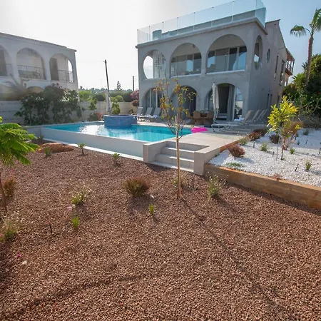 Villa Art House Seviews Protaras