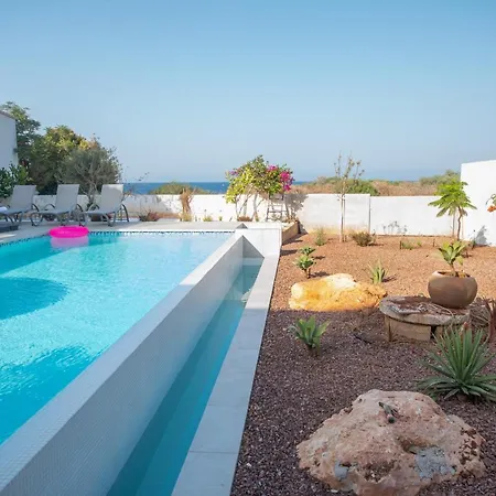 Villa Art House Seviews